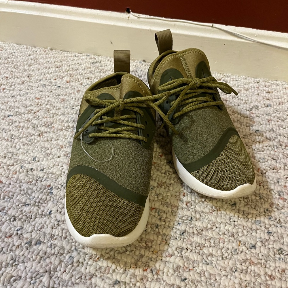 Nike Olive Green Women's Sneakers